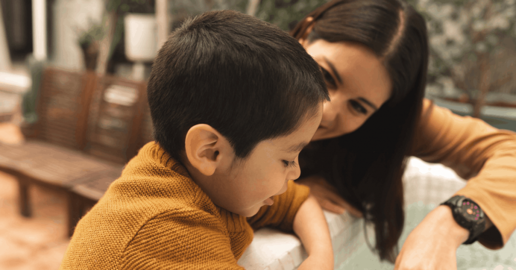 Sinais de autismo: guia de indicadores essenciais para pais e educadores (primeiros anos)